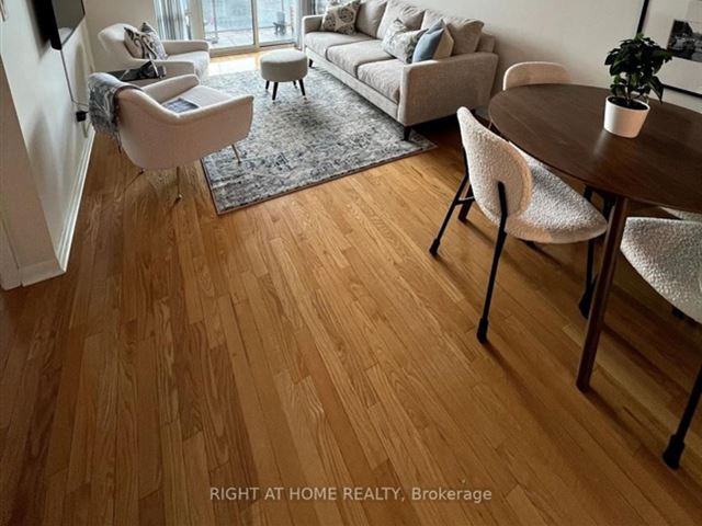 Kingswood on Bloor - 407 3391 Bloor Street West - photo 3