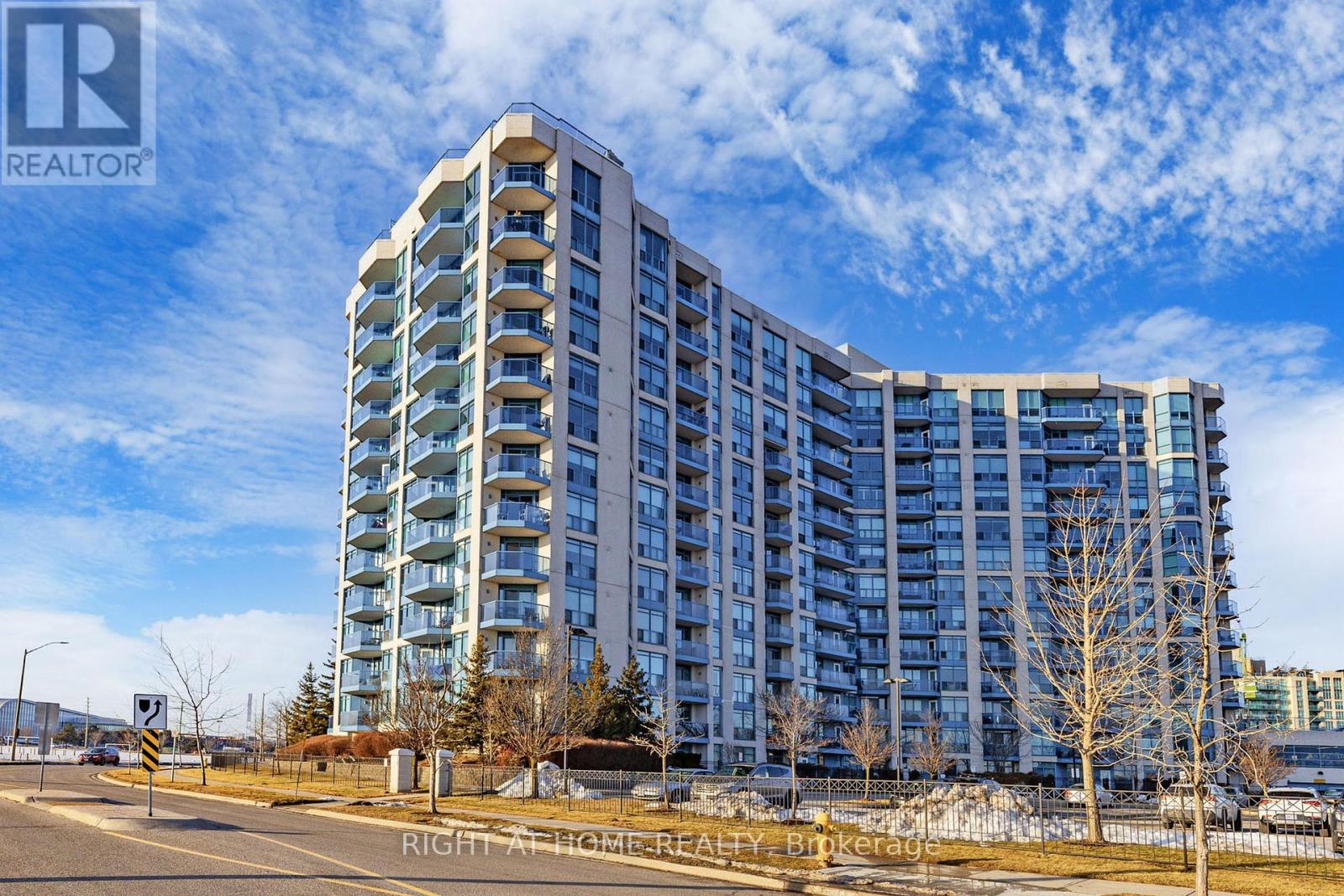 340 Watson Street West, Unit 908, Whitby — For sale @ $980,000 ...