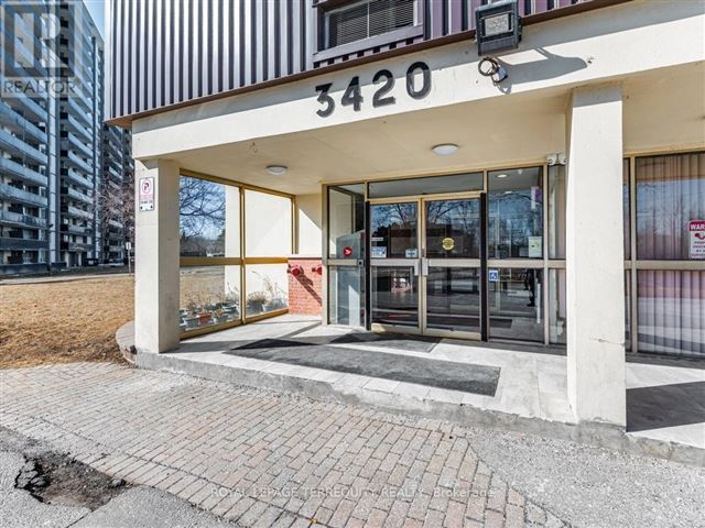 Pine Ridge Towers - 503 3420 Eglinton Avenue East - photo 2