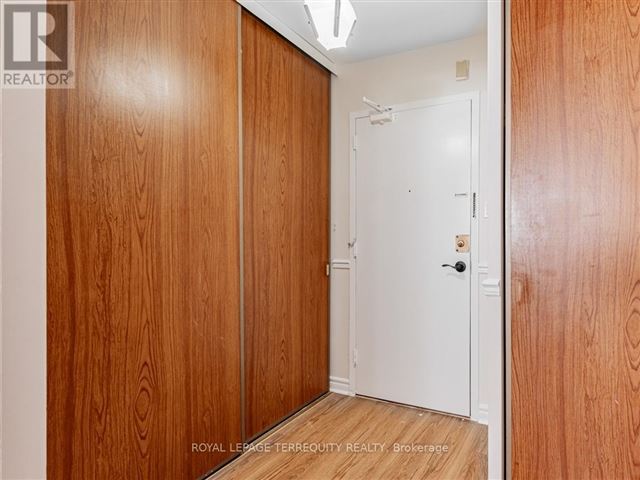 Pine Ridge Towers - 503 3420 Eglinton Avenue East - photo 3