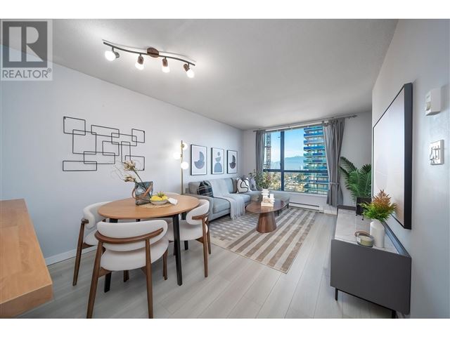 The Centro - 1606 3438 Vanness Avenue - photo 2