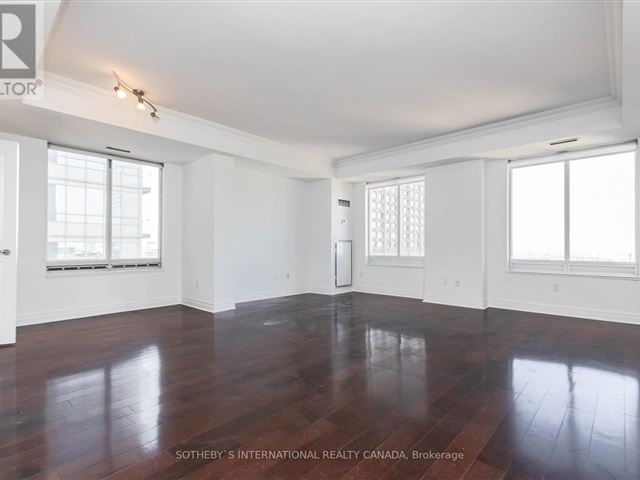 Uptown Residences - 3303 35 Balmuto Street - photo 2