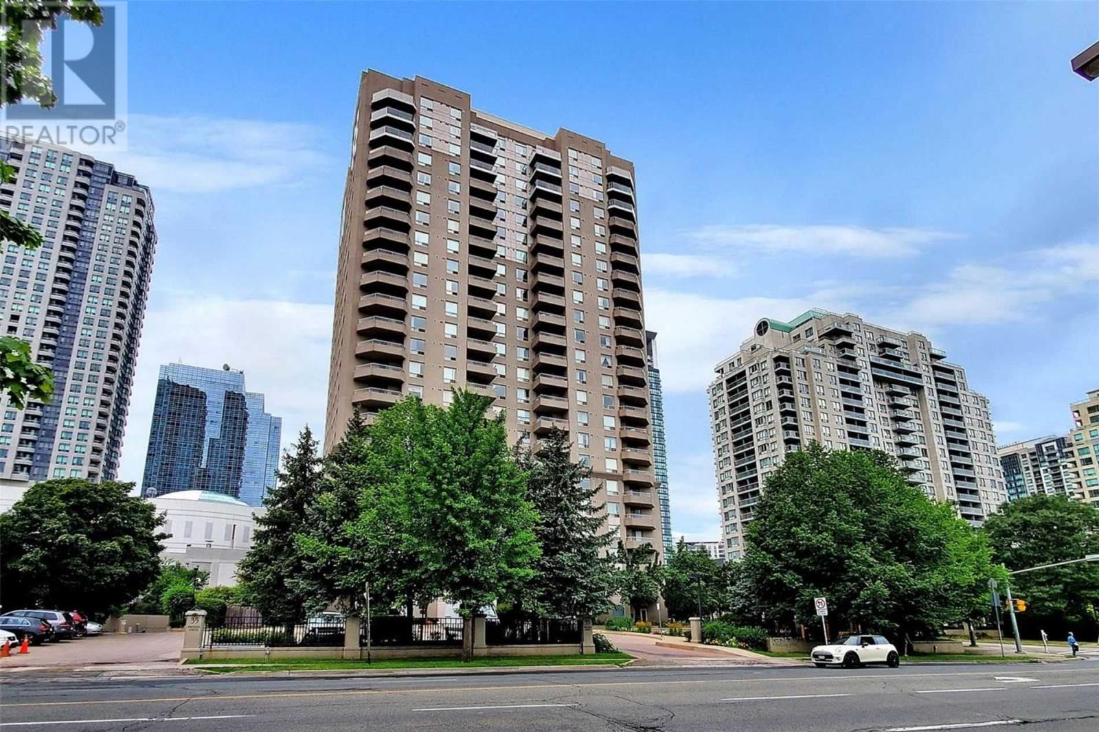 35 Empress Avenue, Unit 705, Toronto — For rent @ $3,300 | CondoDork.com