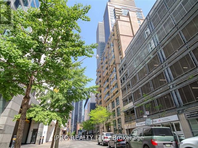 The Bloor Street Neighbourhood (BSN) - 413 35 Hayden Street - photo 1