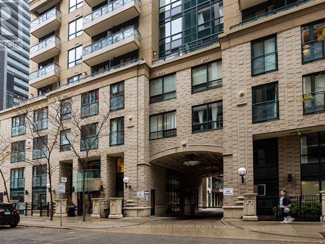 The Bloor Street Neighbourhood (BSN) - 1702 35 Hayden Street - photo 1