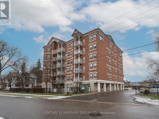 Rosehill Suites - 401 35 Hunt Avenue - photo 1