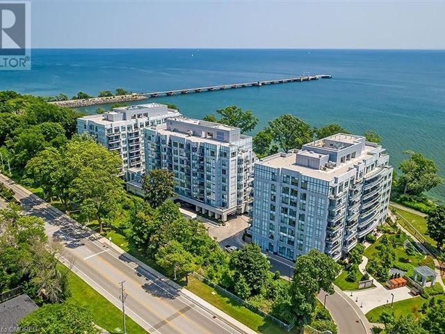 Bluwater Condos - 815 3500 Lakeshore Road West - photo 1