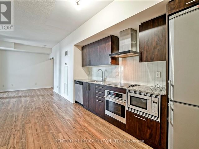 FLY Condos - 2211 352 Front Street West - photo 3