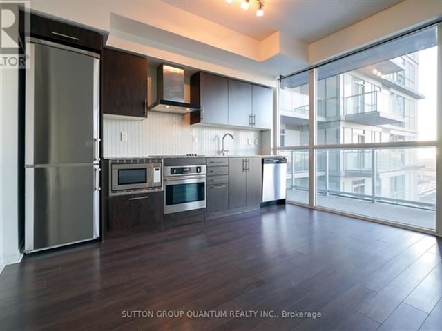 FLY Condos - 1412 352 Front Street West - photo 3