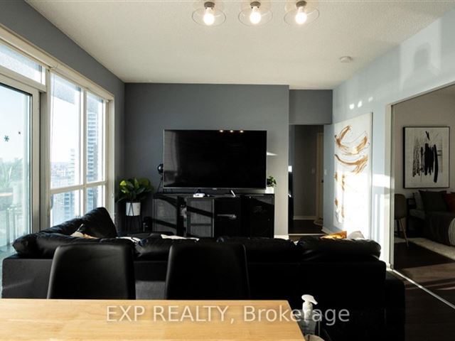 FLY Condos - 2214 352 Front Street West - photo 2
