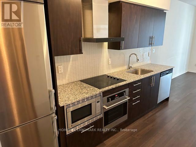 FLY Condos - 1721 352 Front Street West - photo 2