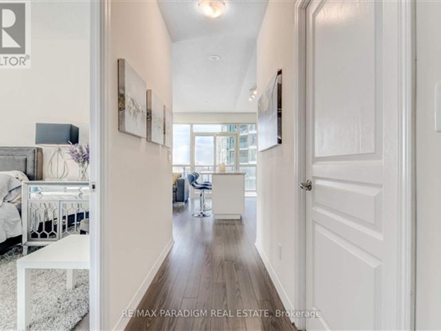 FLY Condos - 1702 352 Front Street West - photo 3