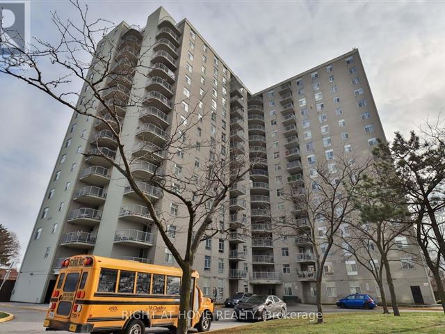 Eglinton Park Place - 1608 3559 Eglinton Avenue West - photo 2