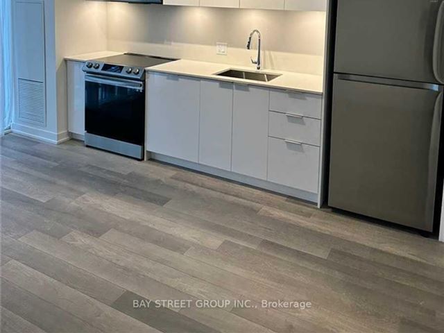 357 King West - 2807 357 King Street West - photo 3