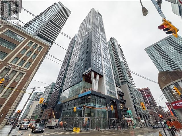 357 King West - 1406 357 King Street West - photo 1