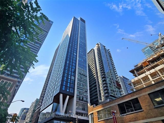 357 King Street West, Unit 705, Toronto — For rent @ $2,295 | CondoDork.com