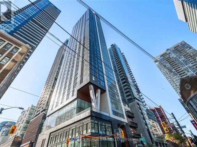 357 King West - 3507 357 King Street West - photo 1