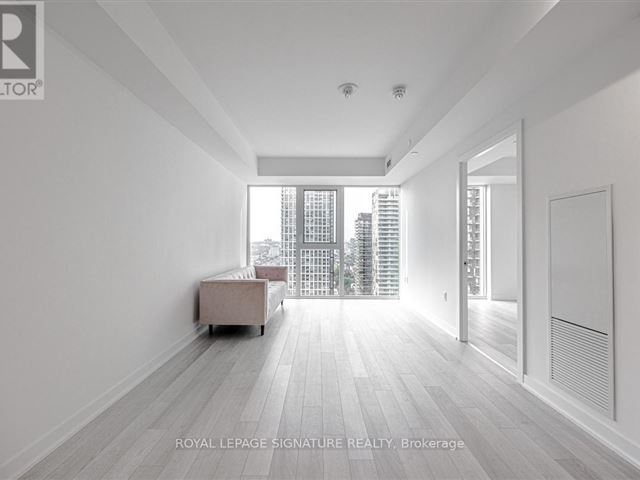 357 King West - 3002 357 King Street West - photo 2