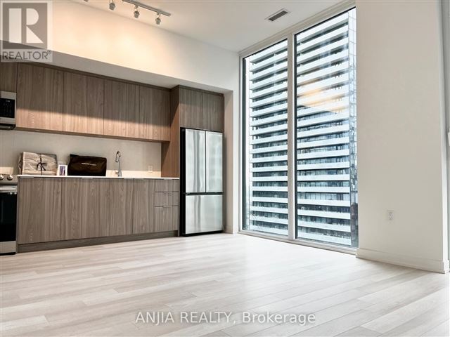 357 King West - 1603 357 King Street West - photo 2