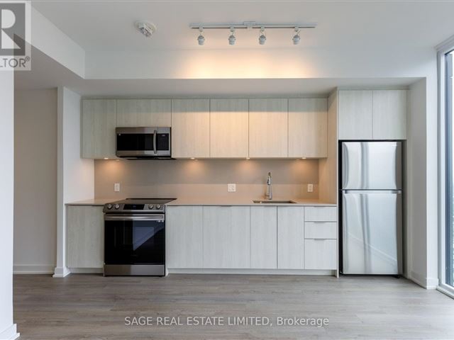 357 King West - 3903 357 King Street West - photo 3