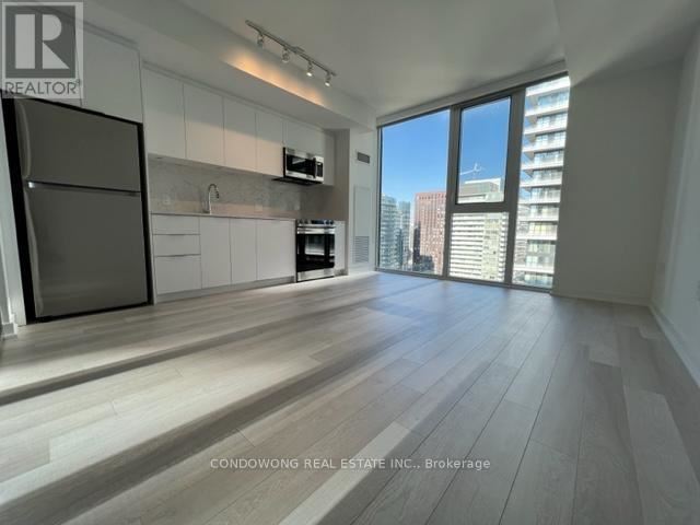 357 King West - 3804 357 King Street West - photo 1