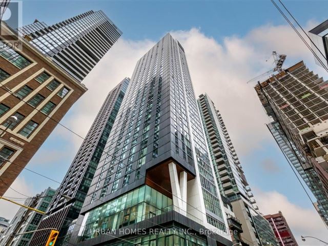 357 King West - 608 357 King Street West - photo 1