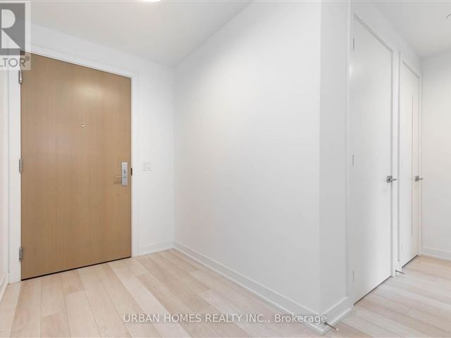 357 King West - 608 357 King Street West - photo 2