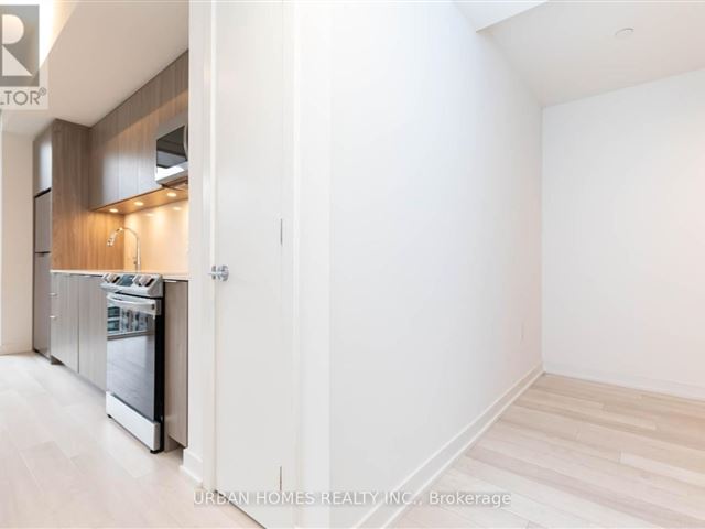 357 King West - 608 357 King Street West - photo 3