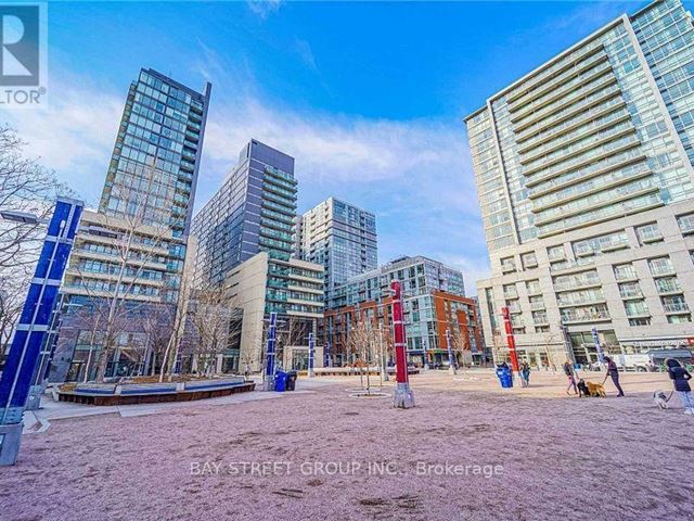 Edge on Triangle Park - 708e 36 Lisgar Street - photo 1