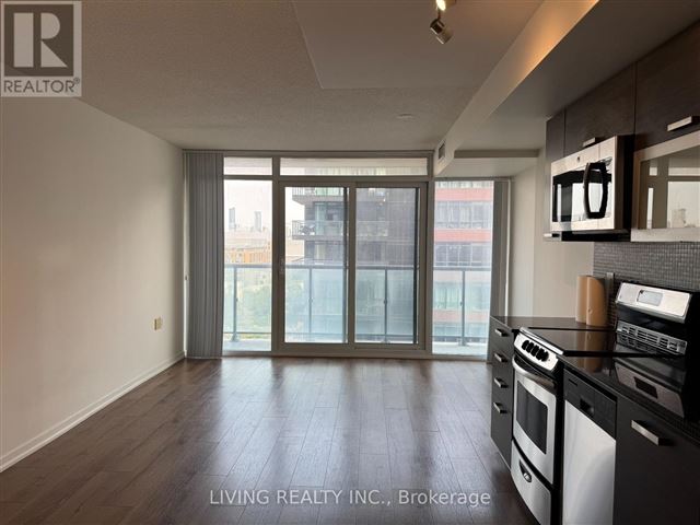 Edge on Triangle Park - 1205e 36 Lisgar Street - photo 1