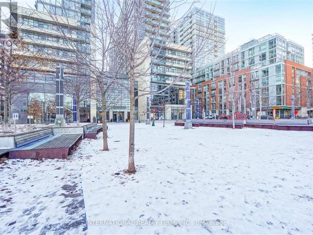 Edge on Triangle Park - lph16e 36 Lisgar Street - photo 3