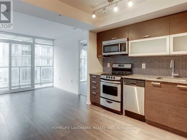 Edge on Triangle Park - 1008w 36 Lisgar Street - photo 2