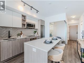 197 Yonge Street, Unit 1111, Toronto — For rent @ $2,400