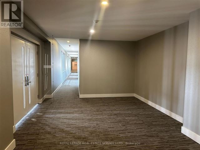 Limelight North Tower - 602 360 Square One Drive - photo 2