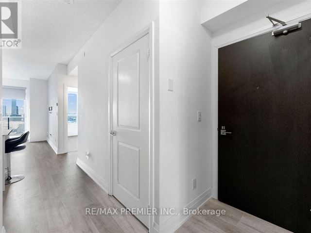 Centro Square Condominiums - 1807 3600 7 Highway - photo 2