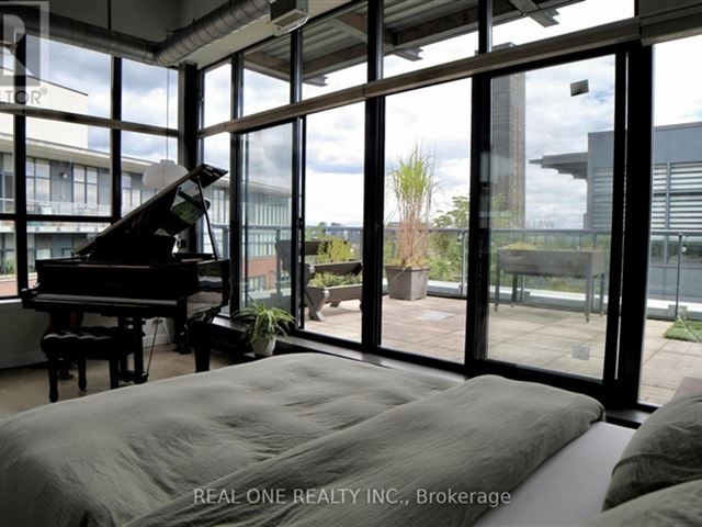 Robert Watson Lofts - ph7 369 Sorauren Avenue - photo 3