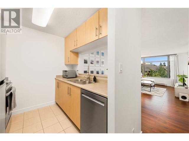 Circa - 501 3660 Vanness Avenue - photo 2