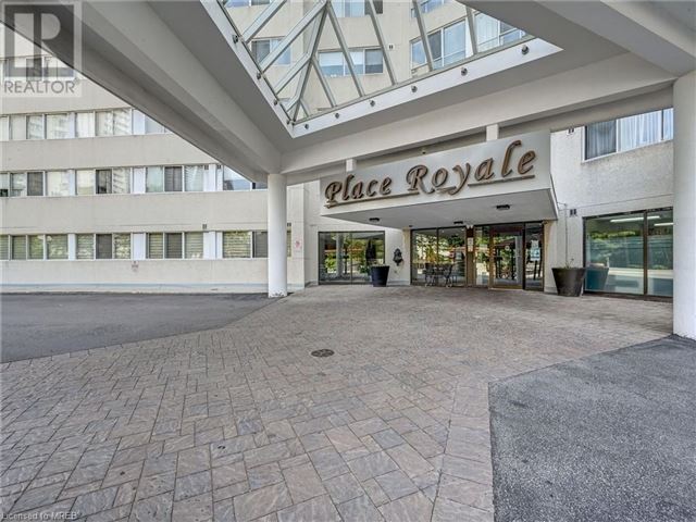 Place Royale Condo - 1510 3695 Kaneff Crescent - photo 3