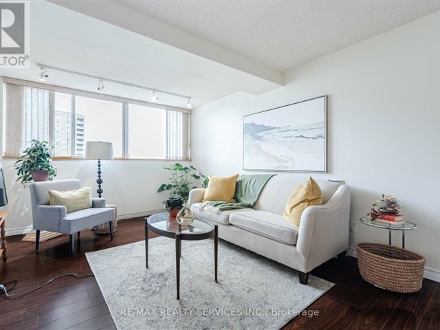 Place Royale Condo - 1001 3695 Kaneff Crescent - photo 2