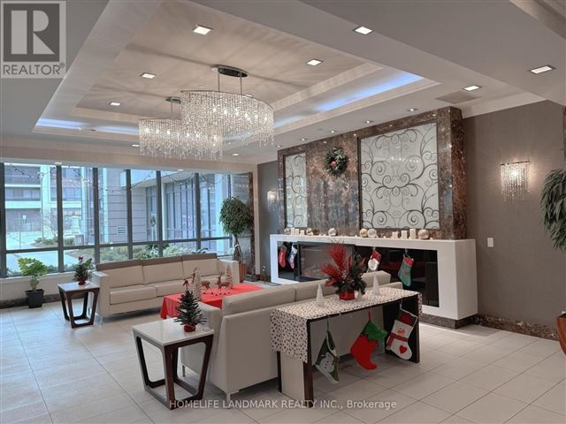 Royal Gardens Condos - 222 370 7 Highway - photo 2