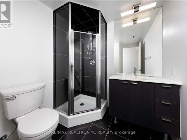 M5V - 1403 375 King Street West - photo 2