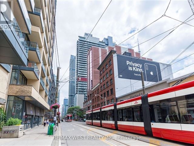 M5V - 807 375 King Street West - photo 2