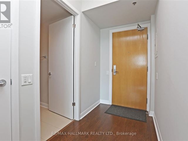 M5V - 1503 375 King Street West - photo 3