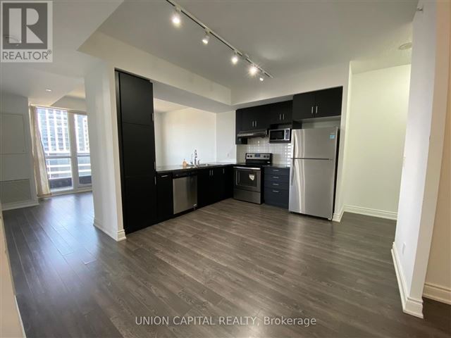 Fontana Condos - 1105 99 Town Centre Boulevard South - photo 2