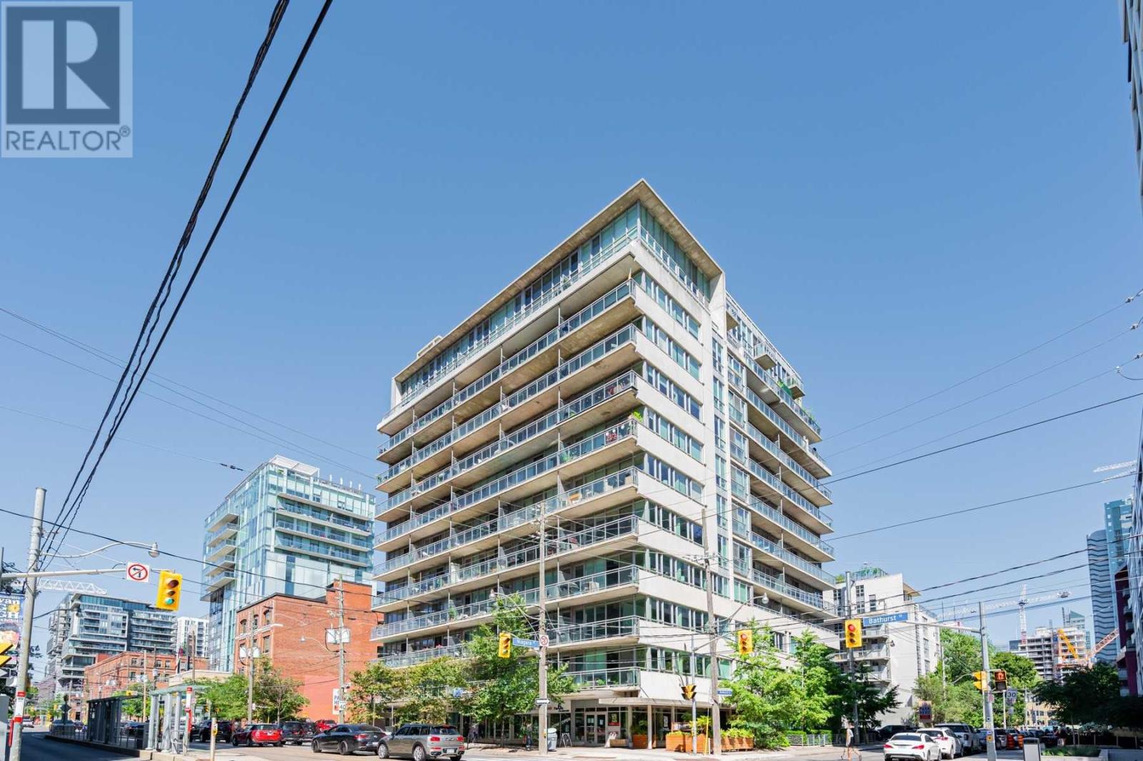 38 Niagara Street, Unit 306, Toronto — For sale @ $998,000 | CondoDork.com