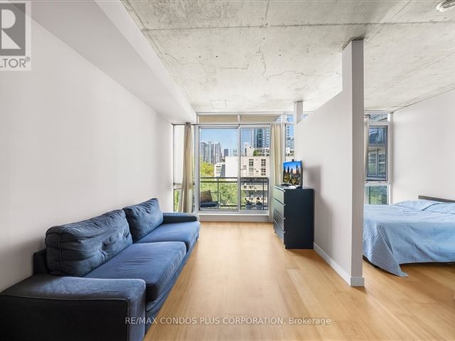 Zed Lofts - 711 38 Niagara Street - photo 1