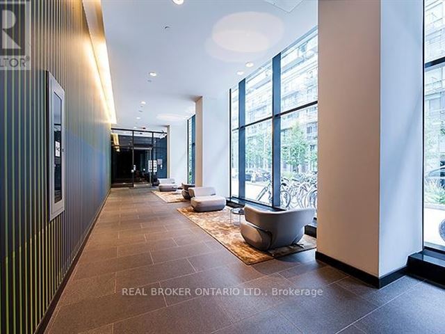 Thompson Residences - 601 621 King Street West - photo 3