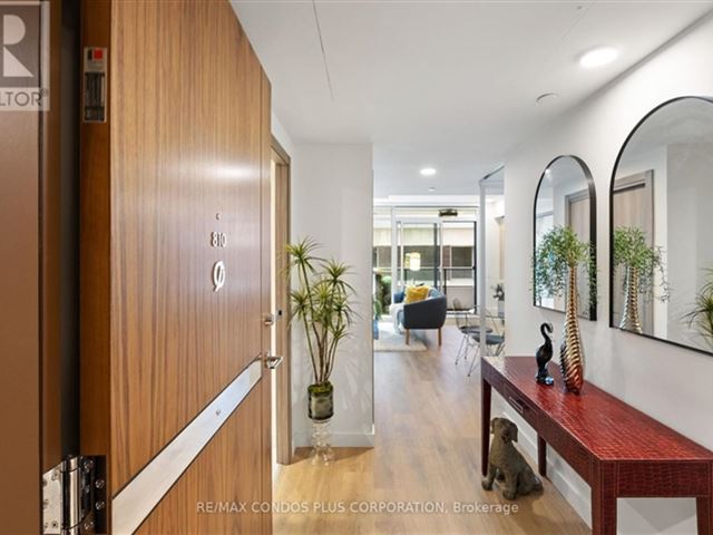 Central Condos - 810 38 Widmer Street - photo 2