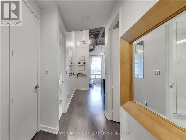 Madison Avenue Lofts - 242 380 Macpherson Avenue - photo 3