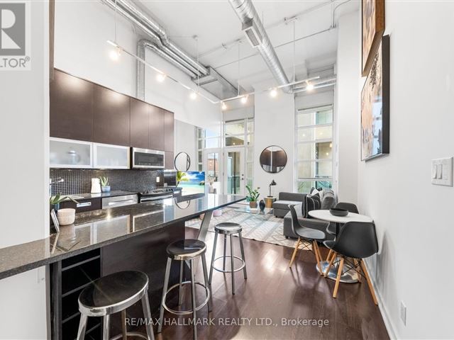 Madison Avenue Lofts - 211 380 Macpherson Avenue - photo 1